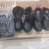 سه جفت کفش ایمنی سایز ۴۲