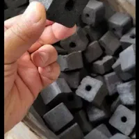 کارگر ساده کارگاه ذغال چینی