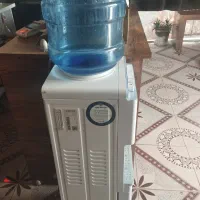 دستگاه.یخچال ایستاده.آب سرد کن