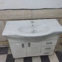 فروش روشویی ویک صندلی چرخدار ومیز