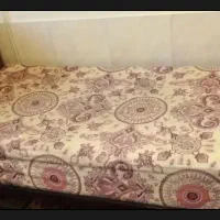 دوعدد تکنفره تخت یک شکل