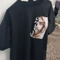 یک عدد لباس مذهبی|لباس|ری, اقدسیه|دیوار