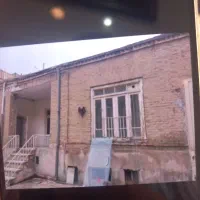 ملک کلنگی نزدیک به حرم مطهر