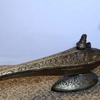 چراغ جادو برنجی قدیمی و سنگین