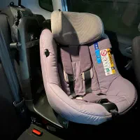 صندلی ماشین مکسی کوزی در حد (AXISSFIX)