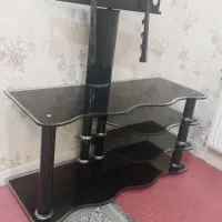 زیر تلویزیونی پایه دار