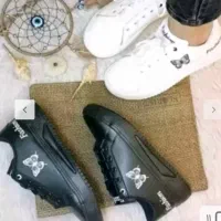 کتونی|کیف، کفش، کمربند|بافق, |دیوار