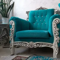 مبل در حد نو ، با میز عسلی و جلو مبلی