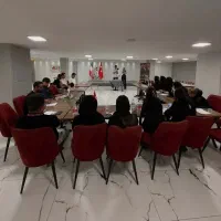 آموزش آرایشگری|خدمات آموزشی|رشت, دیلمان|دیوار