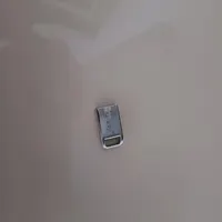 فلش و انگشتر نقره