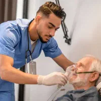 پرستار ویژه کار درمنزل