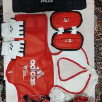 هوگو ، لباس مبارزه ،لباس مبارزه تکواندو