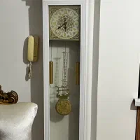 ساعت ایستاده سفید طلایی