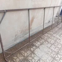تخت اهنی و تابلو ۴۰۰۰