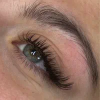 تخفیف آموزش و خدمات اکستنشن مژه و لیفت مژه و ابرو|خدمات آرایشگری و زیبایی|شیراز, فرهنگ شهر|دیوار