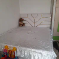 تخت دونفره همراه کفی و تشک|تخت و سرویس خواب|کهریزک, |دیوار