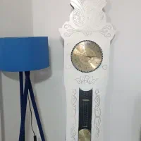 ساعت ایستاده و تابلو معرق کاری شده