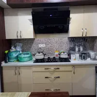 فروش درب کابینت هایگلاس براق رنگ کرم کاملا سالم|مصالح و تجهیزات ساختمان|تهران, بنی‌هاشم|دیوار