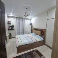 تخت خواب و میز آرایش و تشک ترک در حد نو