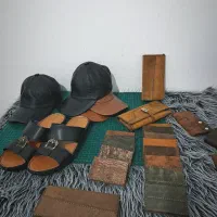 ساخت دمپایی چرم و انواع محصولات چرم طبیعی (تعمیرات|کیف، کفش، کمربند|داراب, |دیوار
