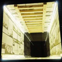 میز بی نهاید برای زیبایی جلوی مبلمان