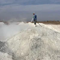 آهک کلوخه پودری شکفته آبزده زیرسازی جاده آجر سنتی