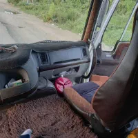 تریلی کشنده هوو مدل ۲۰۰۵|خودرو سنگین|آستارا, |دیوار