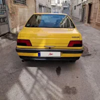 تاکسی پژو ۹۷ گردشی