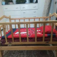 گهواره کنار تخت مادر|تخت و صندلی بچه|اصفهان, برازنده|دیوار