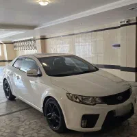 سراتو کوپه ۲۰۱۲ سفید