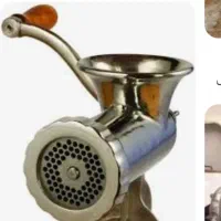 خریدار چرخ گوشتی قدیمی