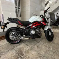 بنلی ۳۰۰ مدل۱۴۰۳