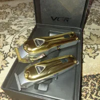 یک ست ماشین VjR رنگ طلایی