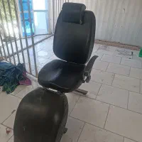 ویترین ام دی اف و صندلی ارایشگاه