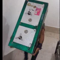 کارگر اثاث کشی و سختمانی هستم