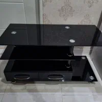 فروش میز تلویزیون شیشه ای ترکیه ای درحد نو مشکی|میز تلویزیون|هشتگرد, شهرک گلها|دیوار