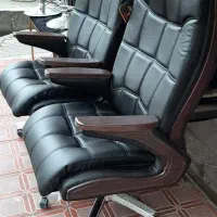 صندلی جکدار مدیریتی دسته وکیوم پایه کروم