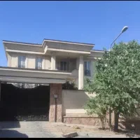 ویلایی 1از 2 *لوکیشن طلایی همیلا* کنار بوستان