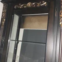 یک عدد ویترین سالم