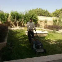 خدمات باغبانی با دستگاه های حرفه ای
