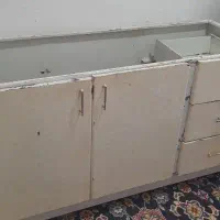 یک عدد کابینت زمینی