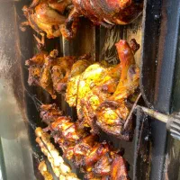 به کارگر ساده در فست فود نیازمندیم