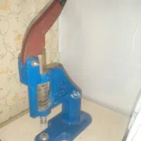 دستگاه دکمه پرسی