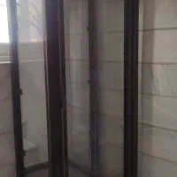 ویترین استاده سه طبقه