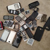 دی وی امپلی دار وتعدادی  گوشی سالم و اوراق|صوتی و تصویری|شیراز, سعدیه شمالی|دیوار