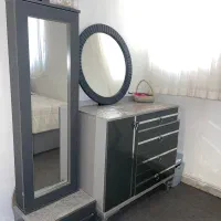 میز دراور و آیینه قدی