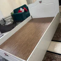 تخت خواب چوبی در ابعاد ۲در ۱۲۰( یک و نیم نفره )|تخت و سرویس خواب|کرج, گلشهر|دیوار