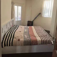 تخت در حد نو