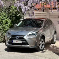 لکسوس NX300