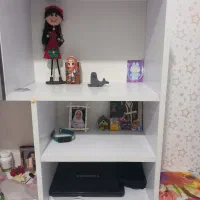 میز تحریردرحد نوع تمیز سفید رنگ